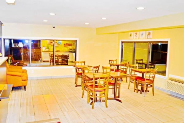 Flagship Inn And Suites (Groton)